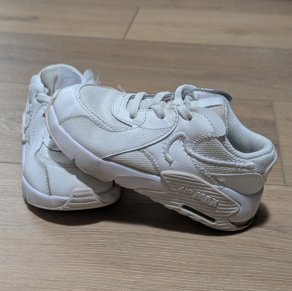 Nike Air Toddlers Sz 9 White Sneakers